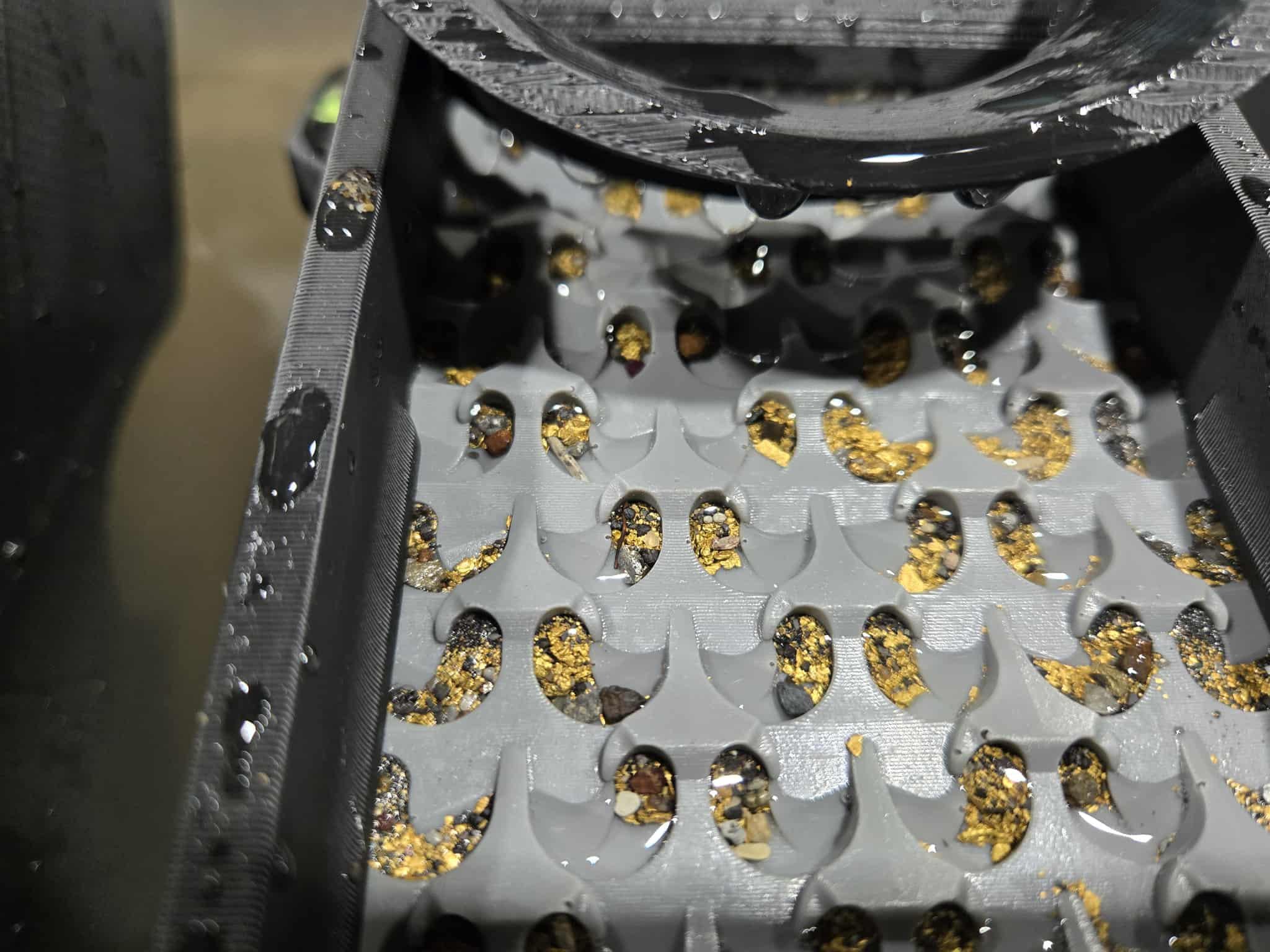 Micro-Dredge Mat for Gold Cube | Gold Mining Equipment - Image 3